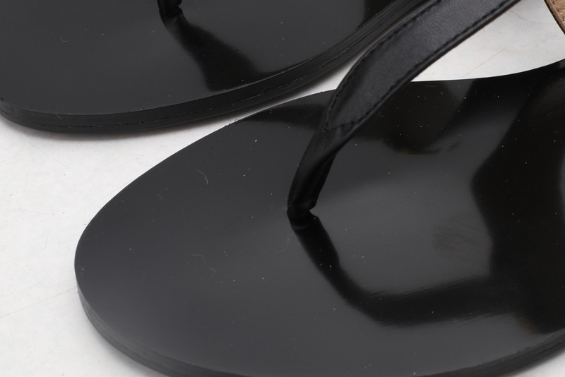 GUC LEATHER SLIDE