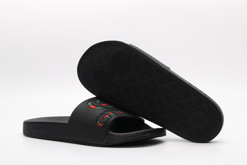 GUC LEATHER SLIDE