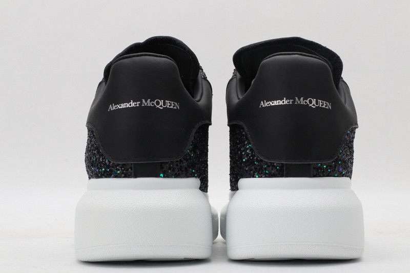 ALEXANDER MCQUEEN SNEAKER