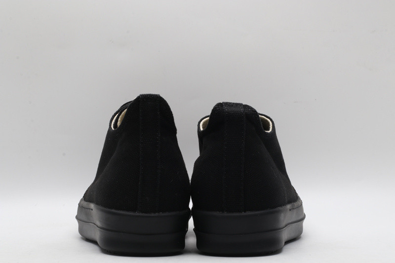 RICK 0WENS SNEAKERS