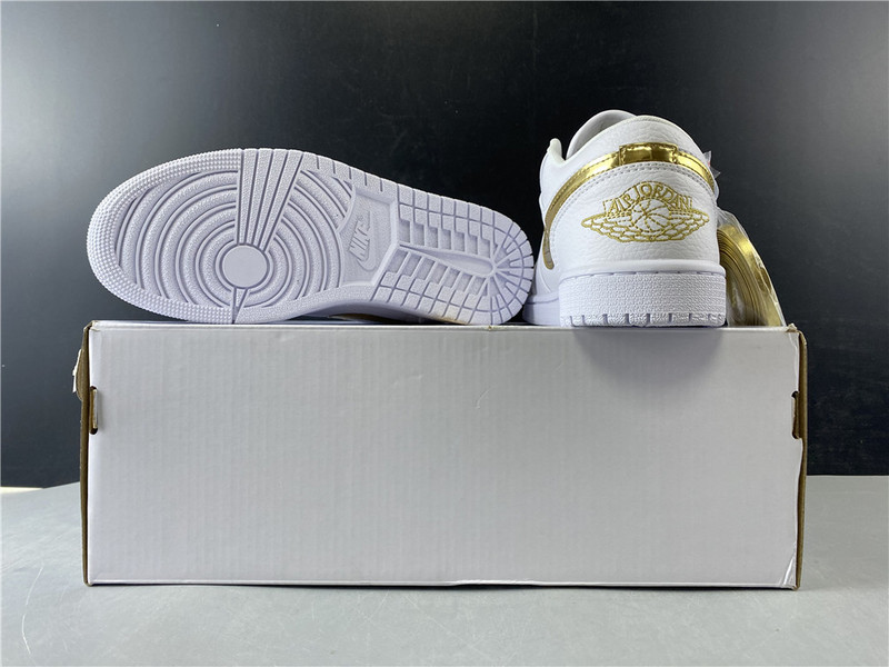 Air Jordan 1 Low SE CZ4776-100