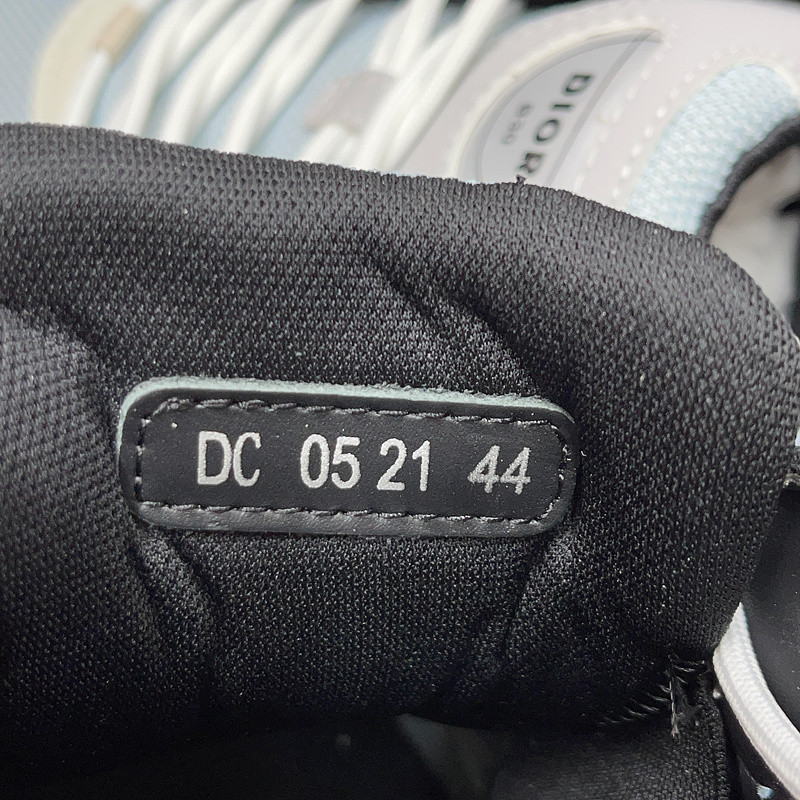 DR B30 SNEAKER