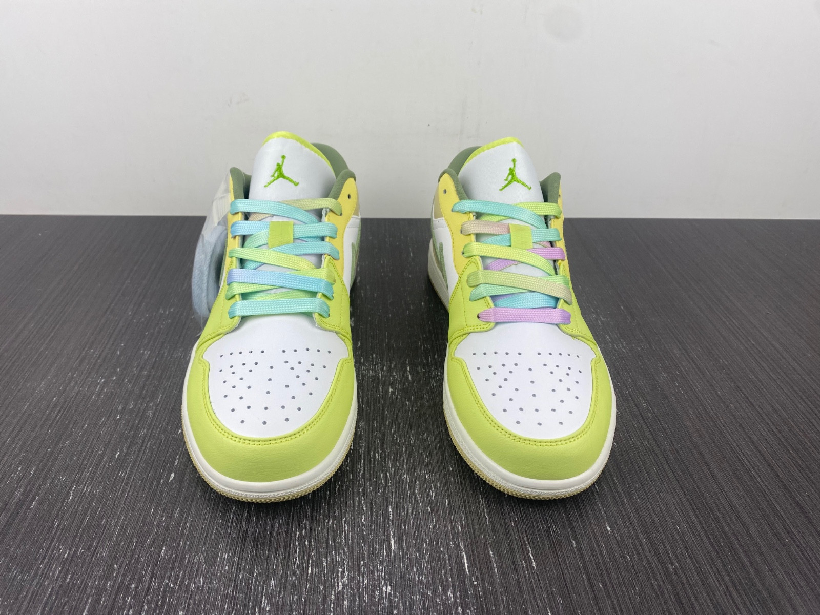 Air Jordan 1 Low White Volt Green Tan FD9906-131
