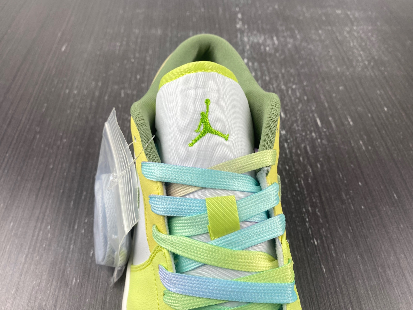 Air Jordan 1 Low White Volt Green Tan FD9906-131