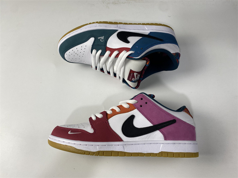 PARRA X NIKE SB DUNK LOW DH7695-100