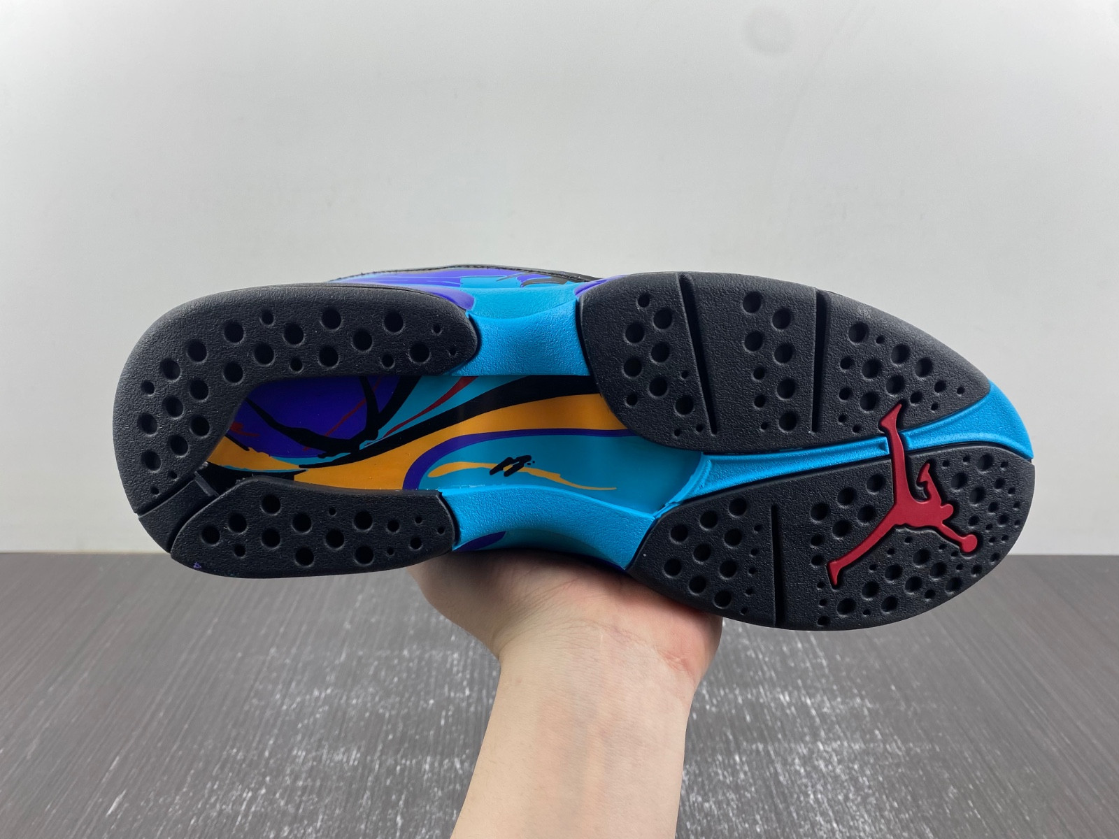 Air Jordan 8 Retro