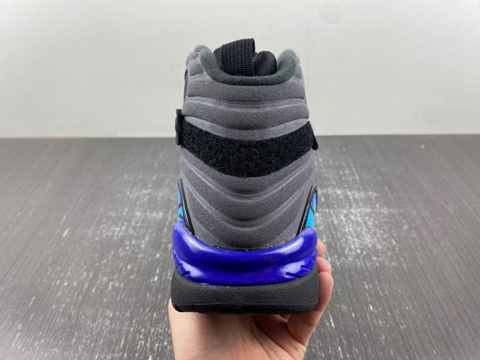 Air Jordan 8 Retro