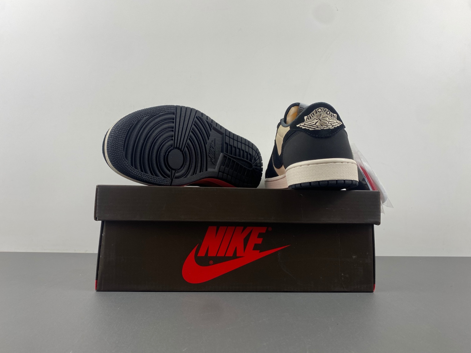 Travis Scott x Air Jordan 1 Low OG Pale Vanilla DM7866-201
