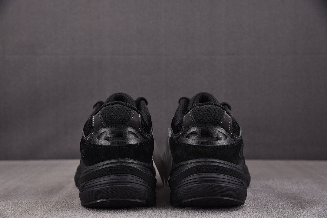 New Balance 990v6 Triple Black Men