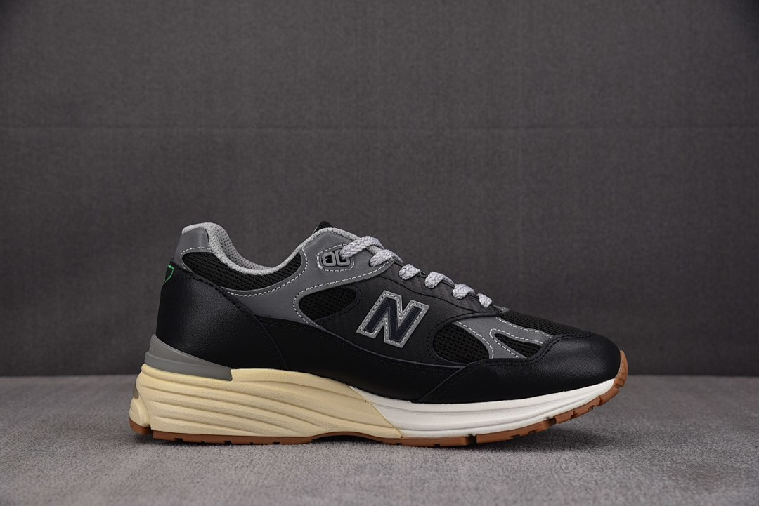 Up There New Balance 991v2 U991UT2