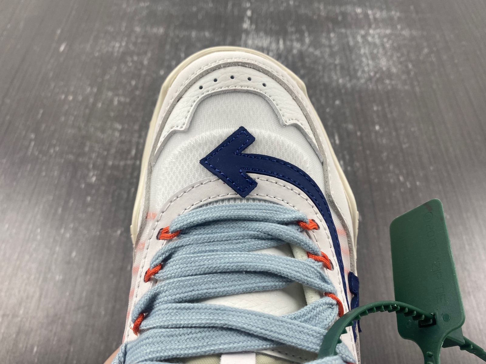OW C/O ODSY-1000 SPORTS SHOES
