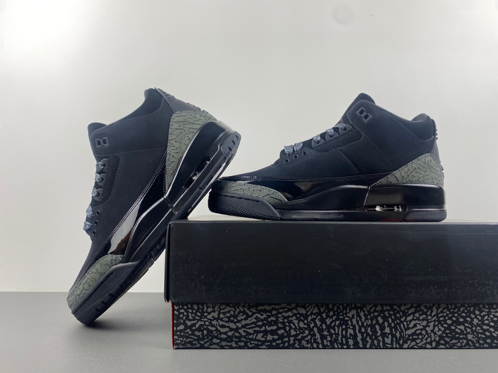 Air Jordan 3 Retro 