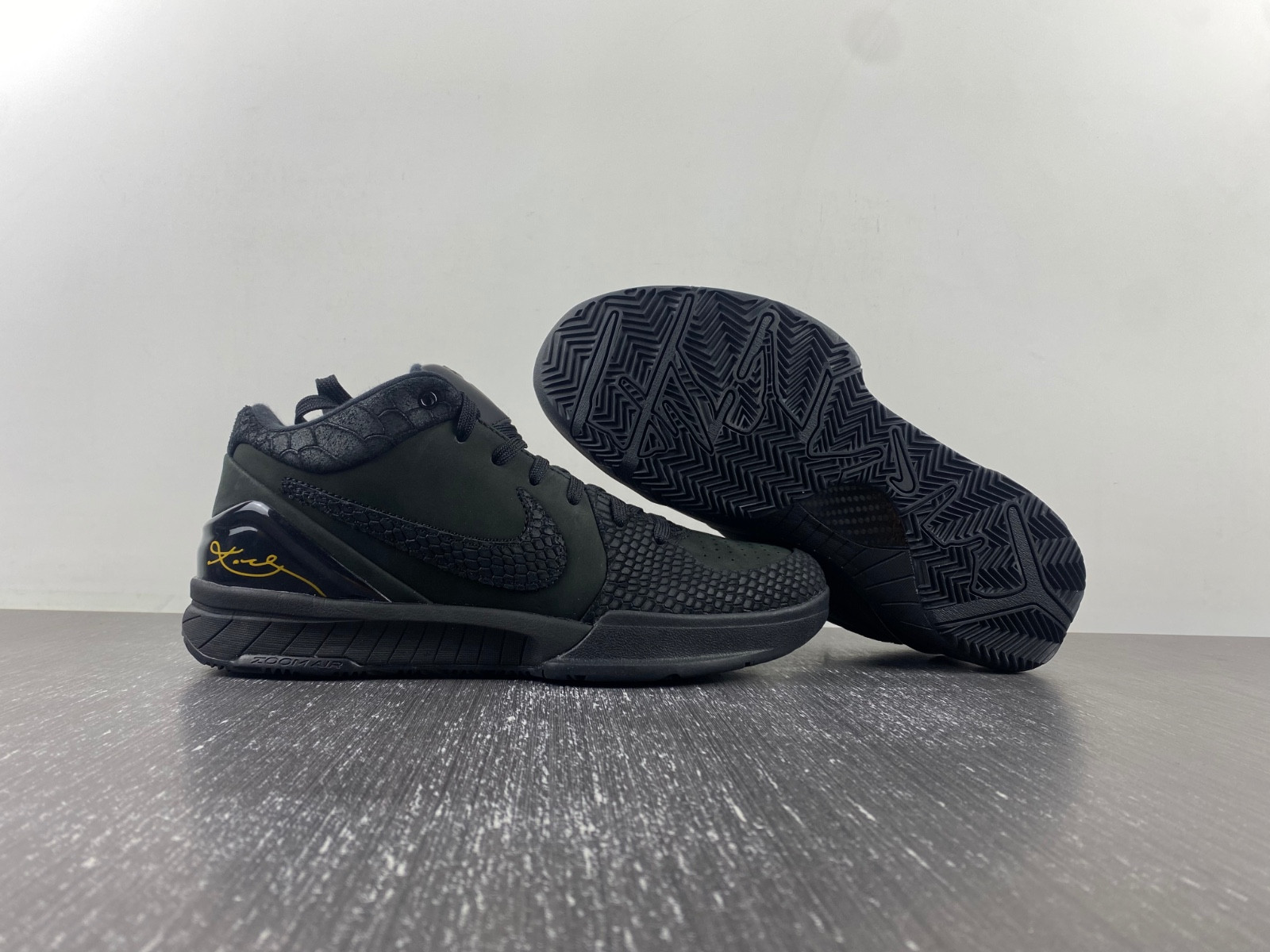 Nike Kobe 4 Protro Gift of Mamba Men