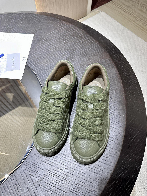 DR B33 SNEAKER