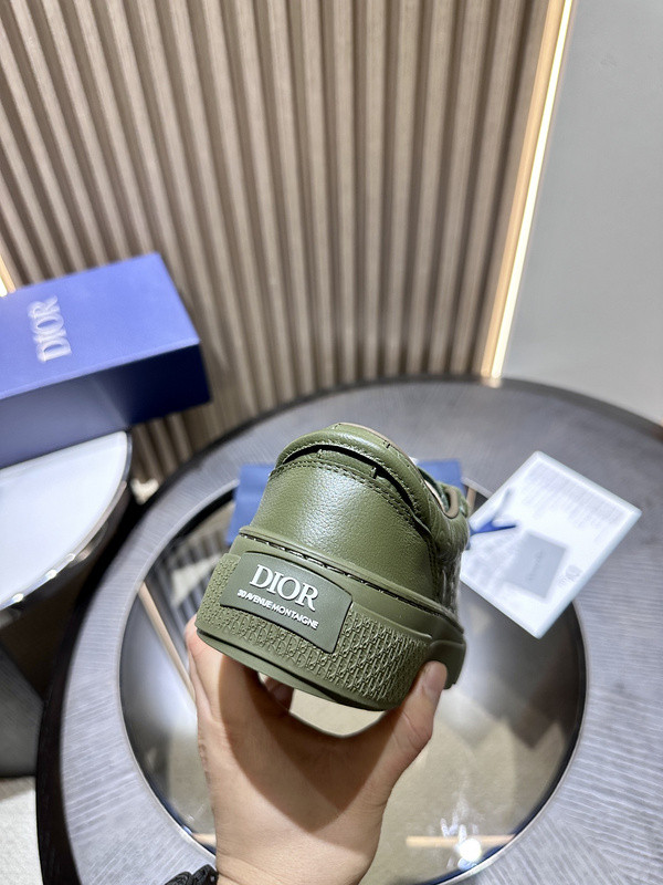 DR B33 SNEAKER