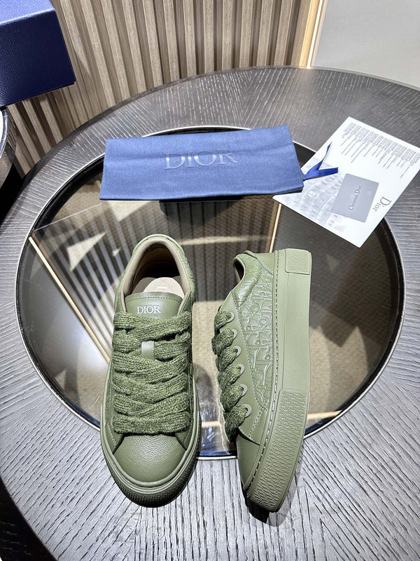 DR B33 SNEAKER