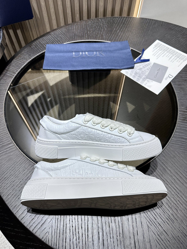 DR B33 SNEAKER