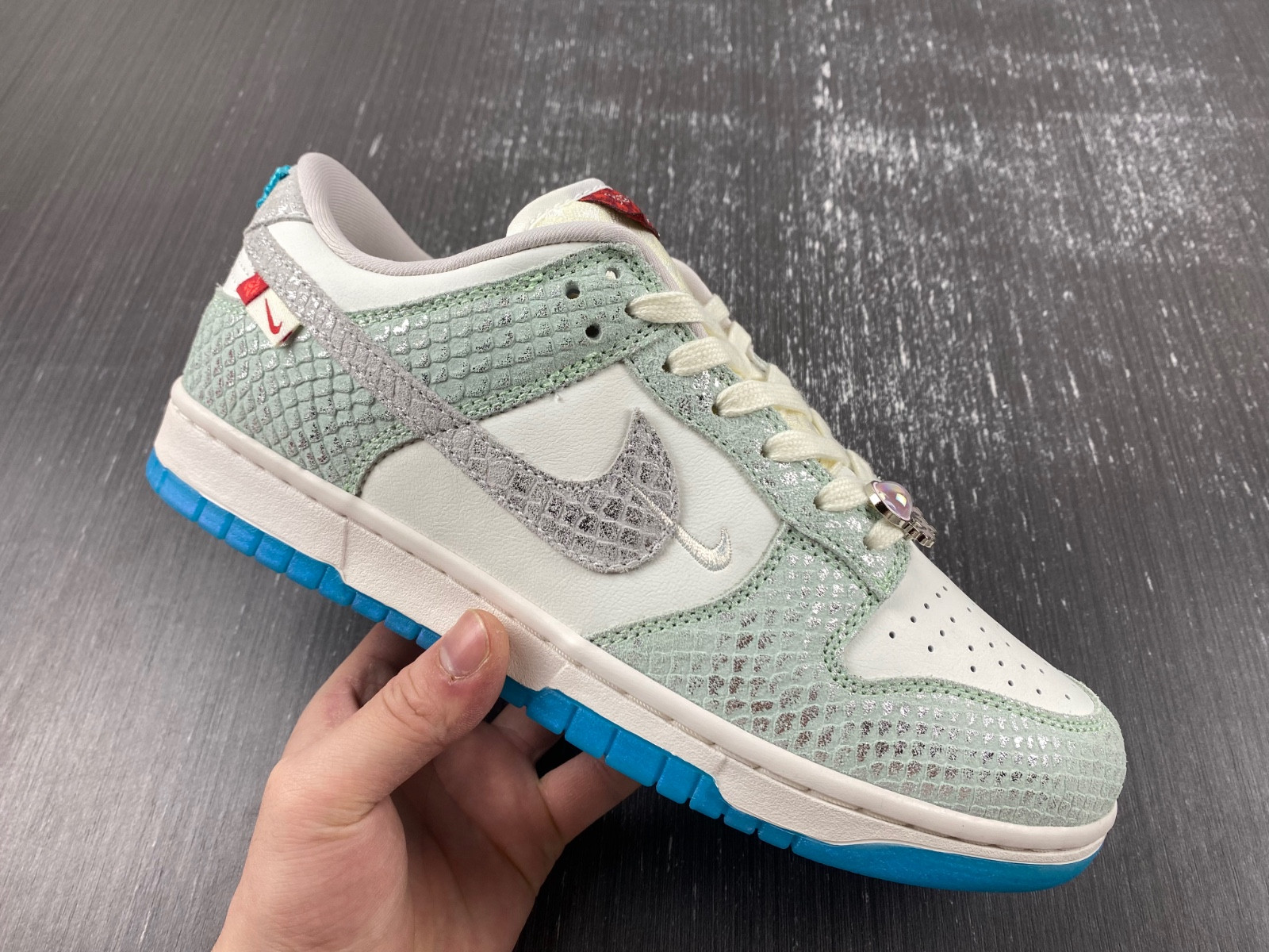 Nike Dunk Low Just Do It Dusty Cactus FZ5065-111