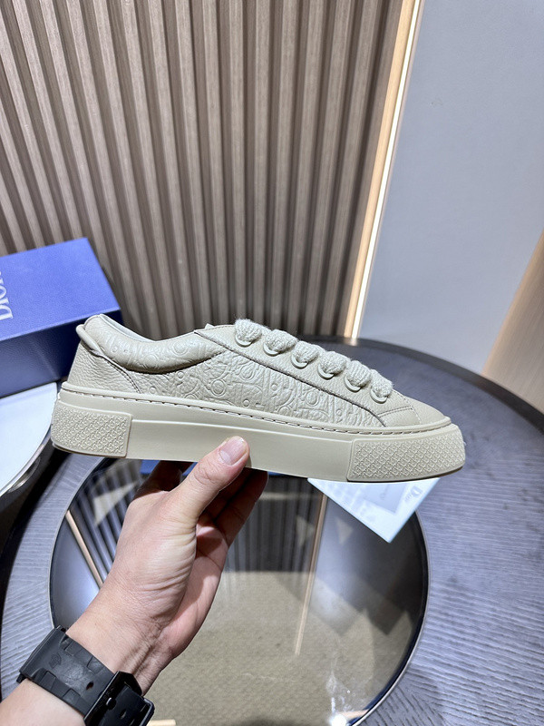 DR B33 SNEAKER