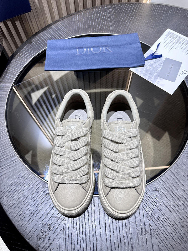 DR B33 SNEAKER