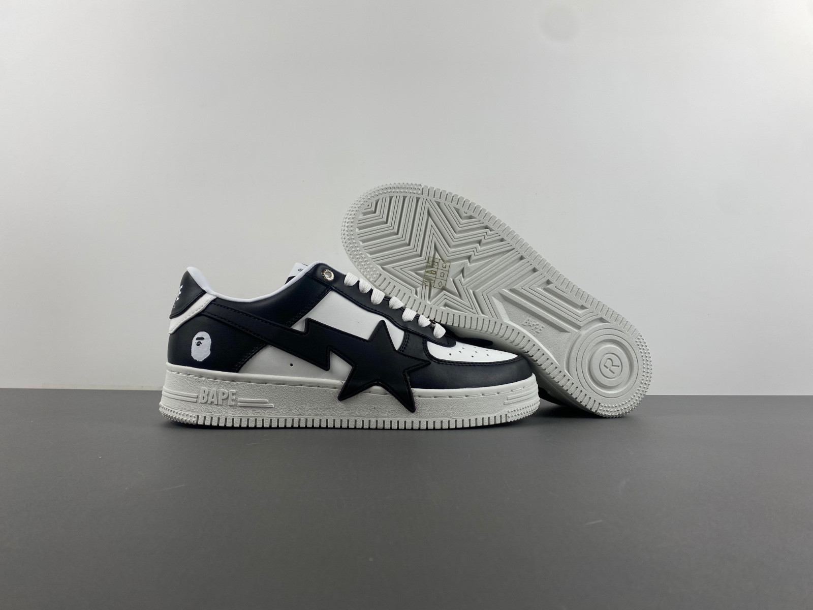 BAPE SNEAKERS