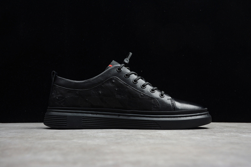 G*u*i sneakers