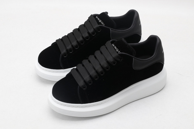ALEXANDER MCQUEEN SNEAKER