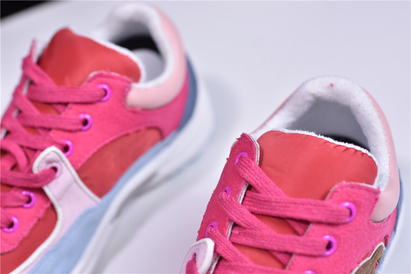 CHA_NEL SNEAKERS