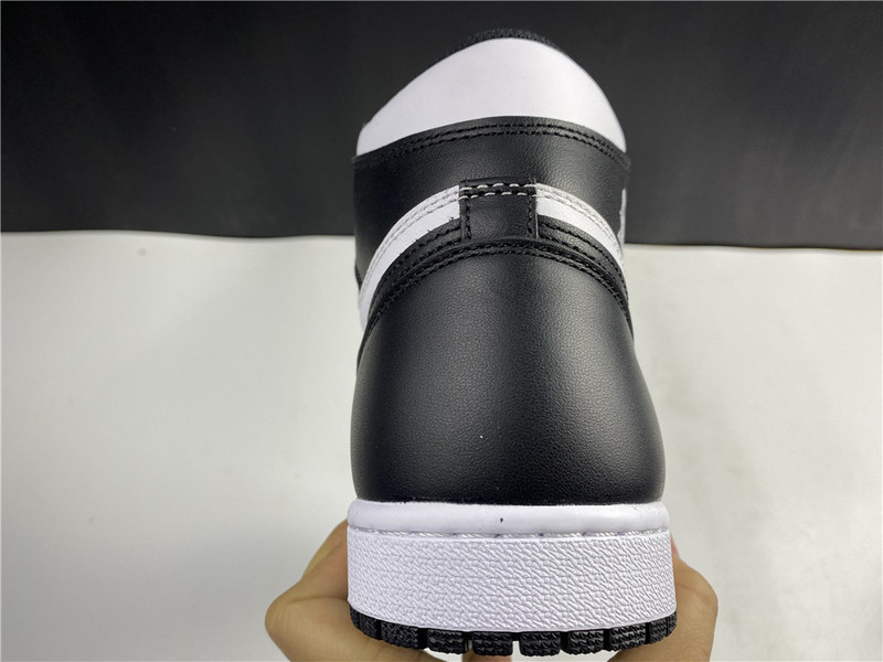 Air Jordan 1 Retro High OG 555088-010