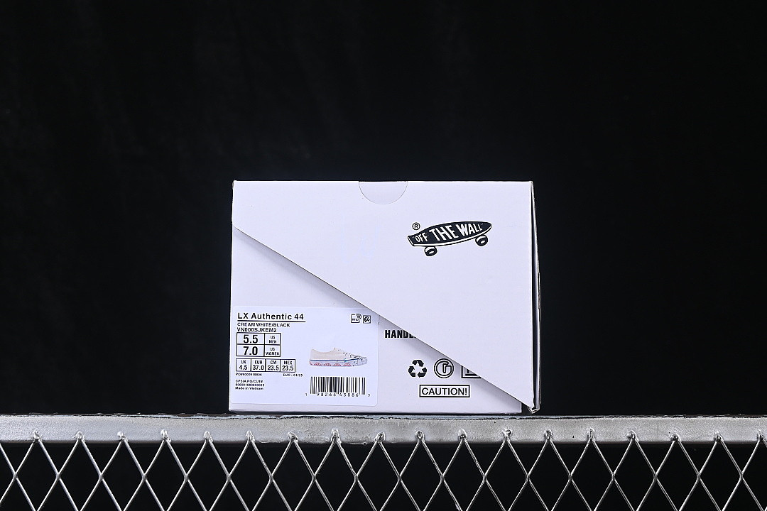 Vans Authentic Reissue 44 Gallery Dept. Art That Kills
