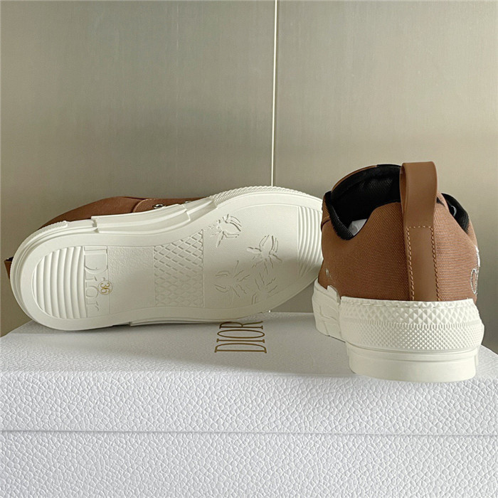 B23 SKATER SNEAKER