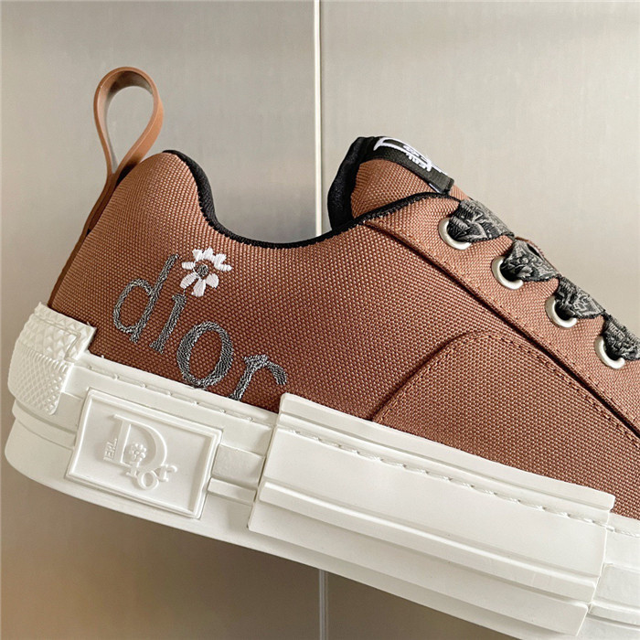 B23 SKATER SNEAKER