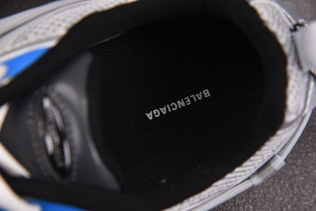 Ba1en*iaga Radar Gradient Lines sneakers