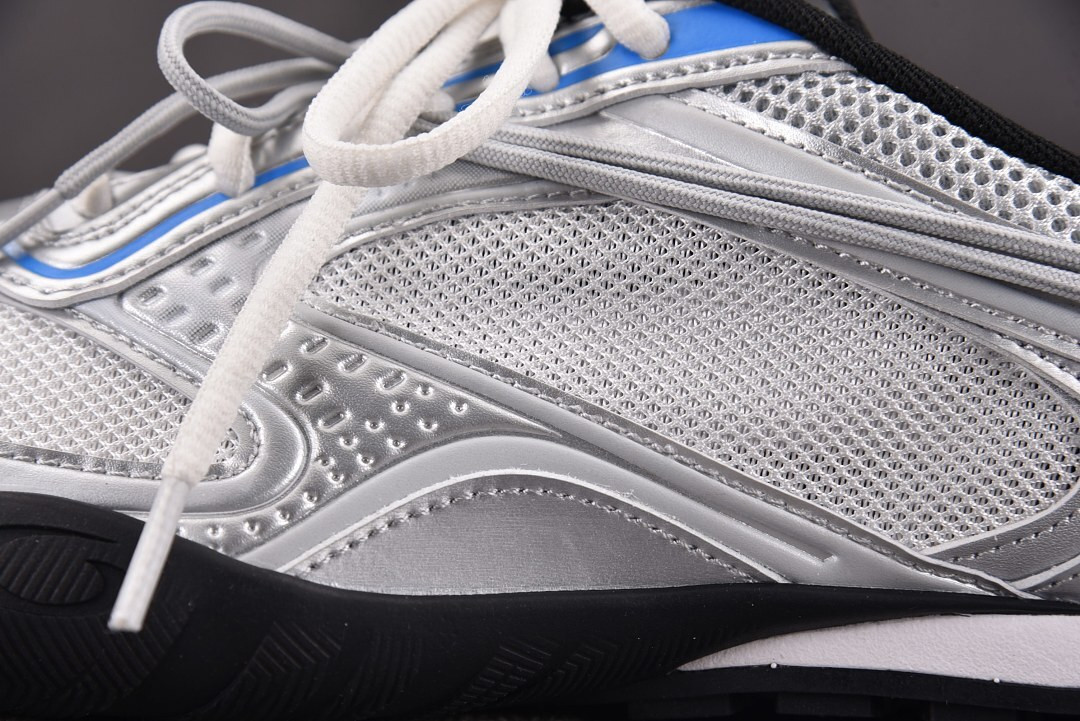 Ba1en*iaga Radar Gradient Lines sneakers