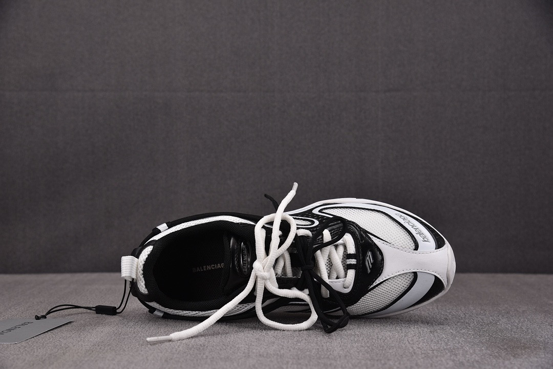 Ba1en*iaga Radar Sneaker