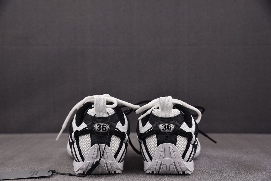 Ba1en*iaga Radar Sneaker