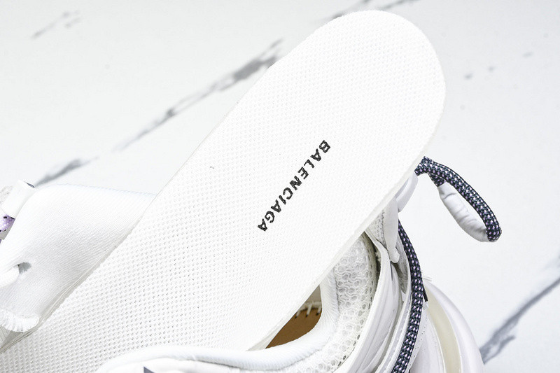 BALENCIAGA TRACK 800590 WTRHK 0010