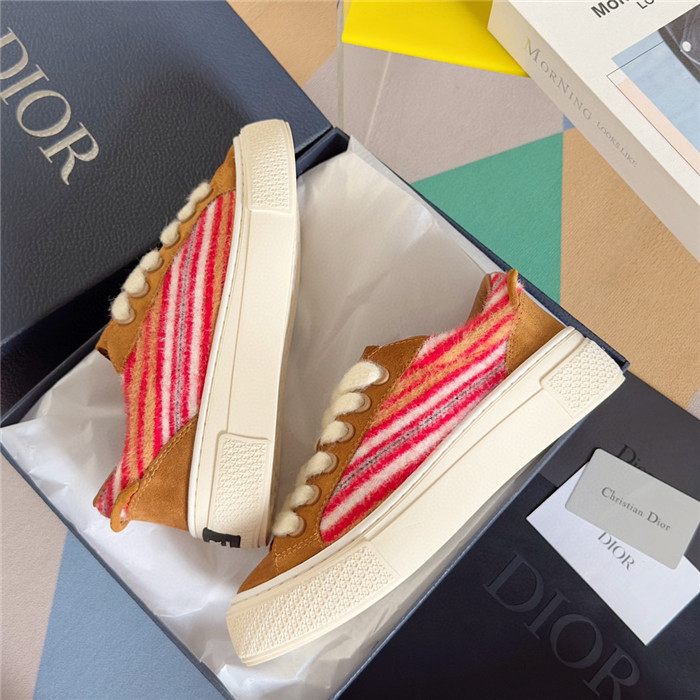 DR B33 SNEAKER