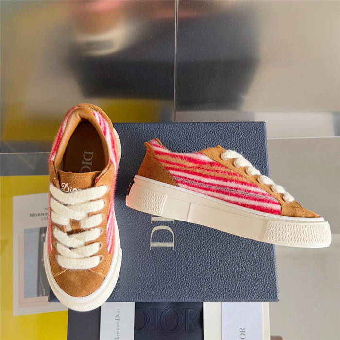DR B33 SNEAKER