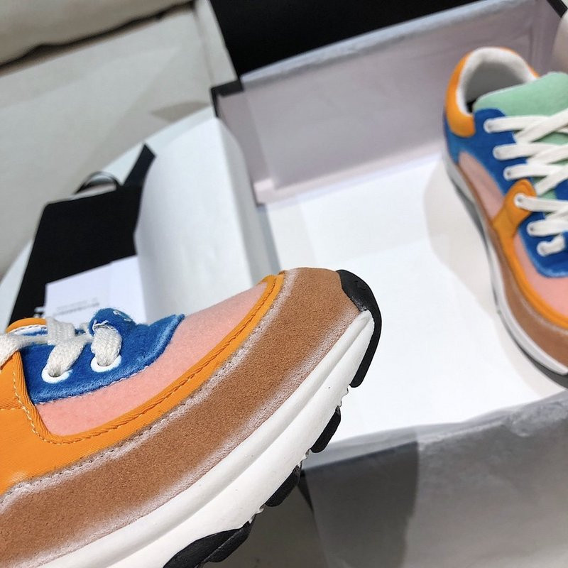 CHA_NEL SNEAKERS
