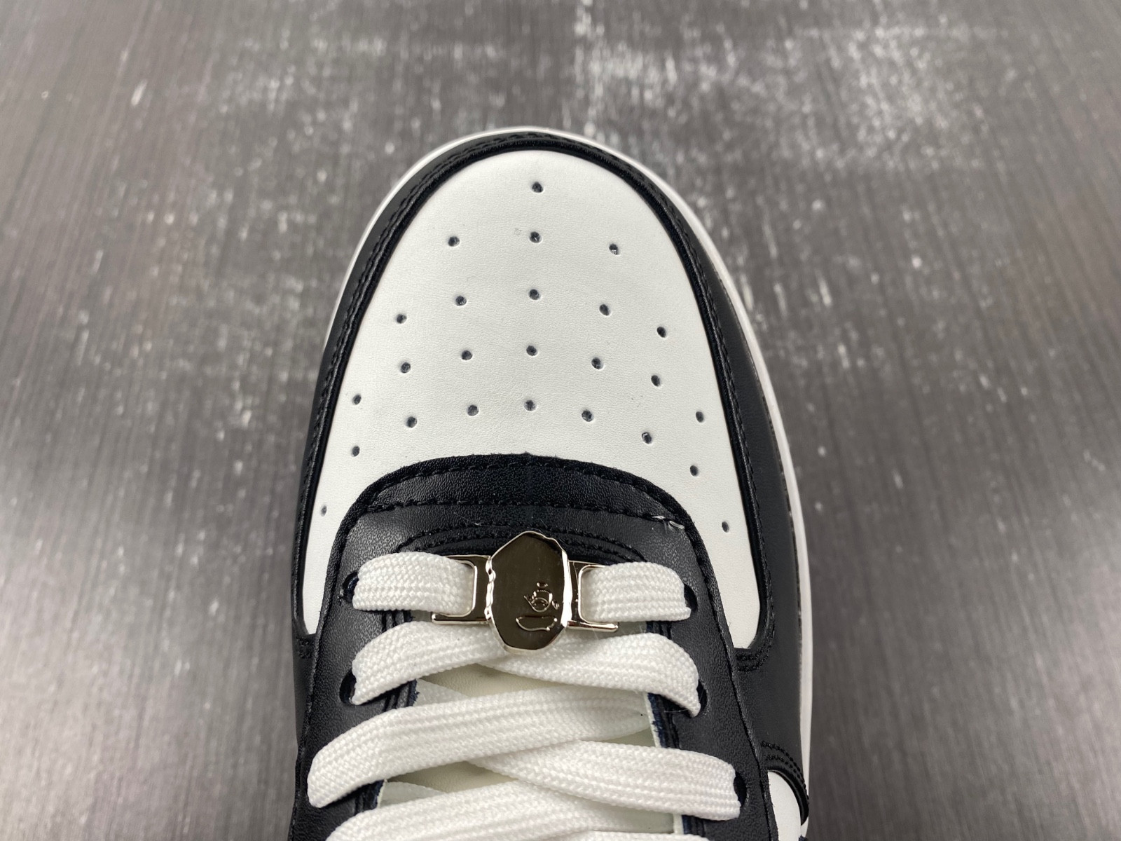 BAPE SNEAKERS