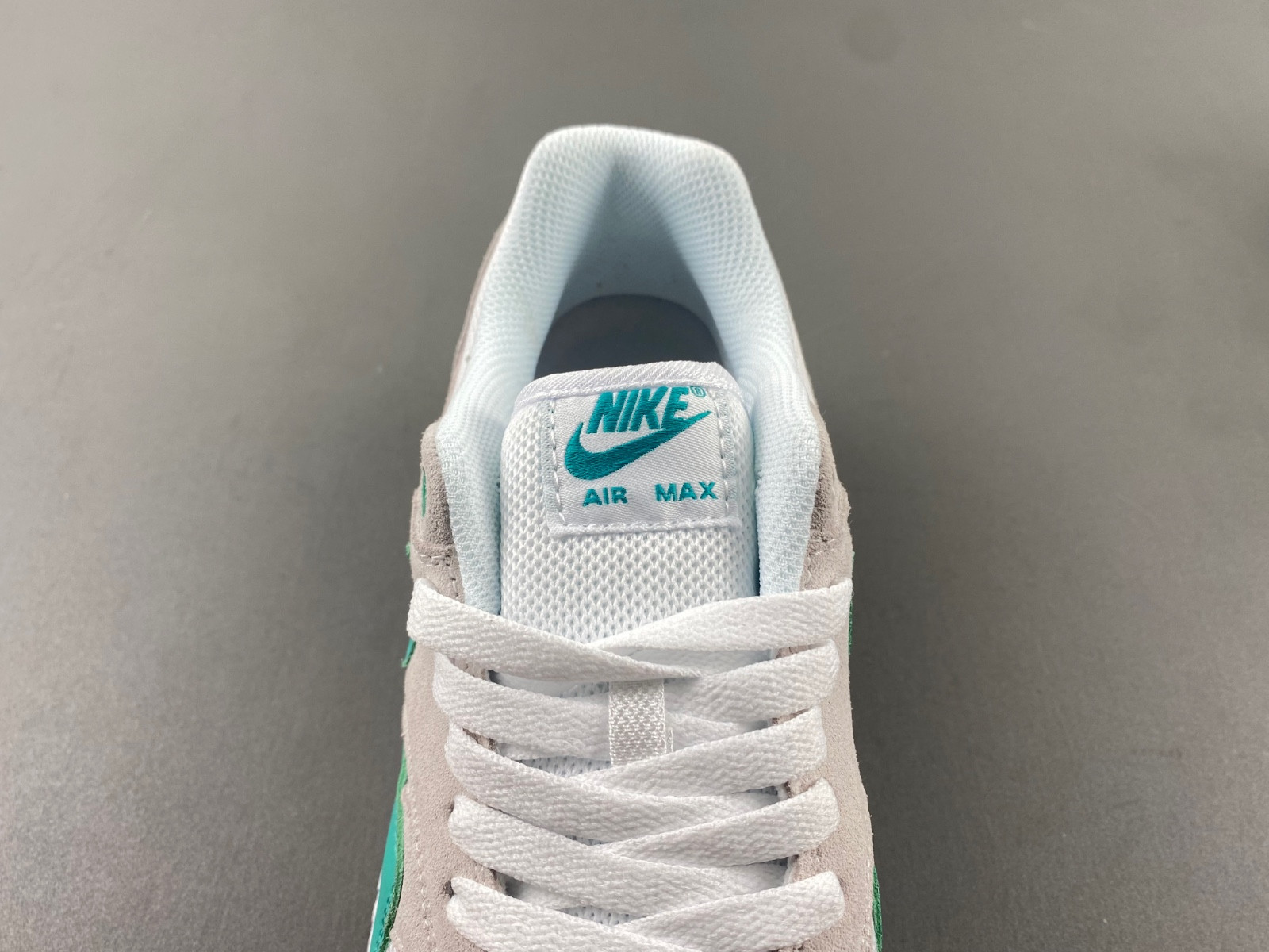 Nike Air Max 1