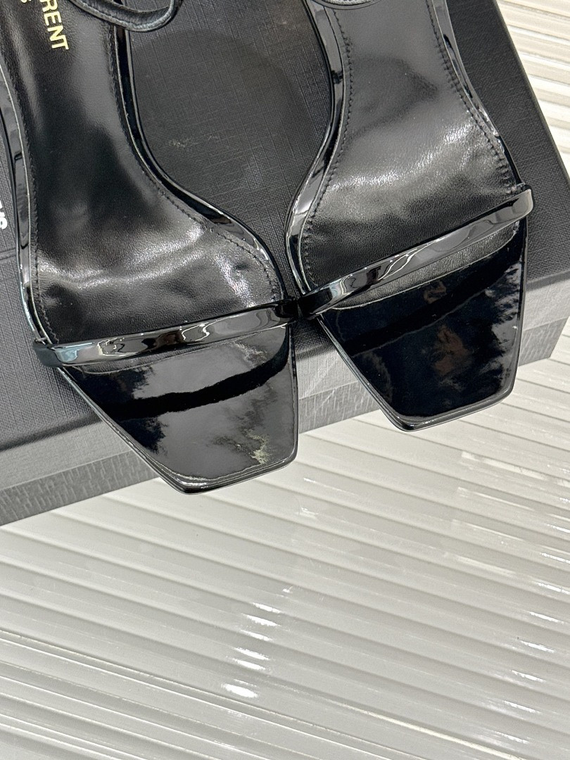 Y51 HEELS