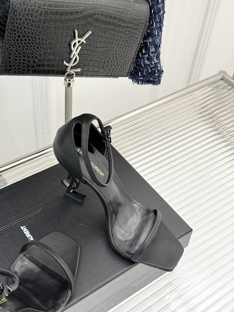 Y51 HEELS