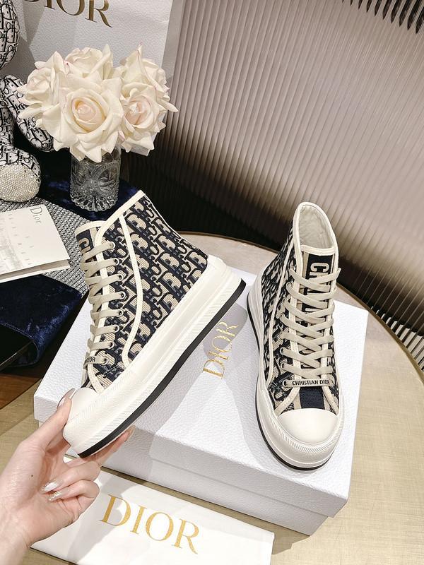 D B23 HIGH-TOP SNEAKERS