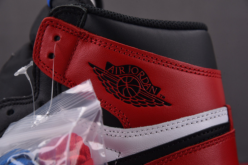 AIR JORDAN 1 RETRO HIGH OG TOP 3 555088-026