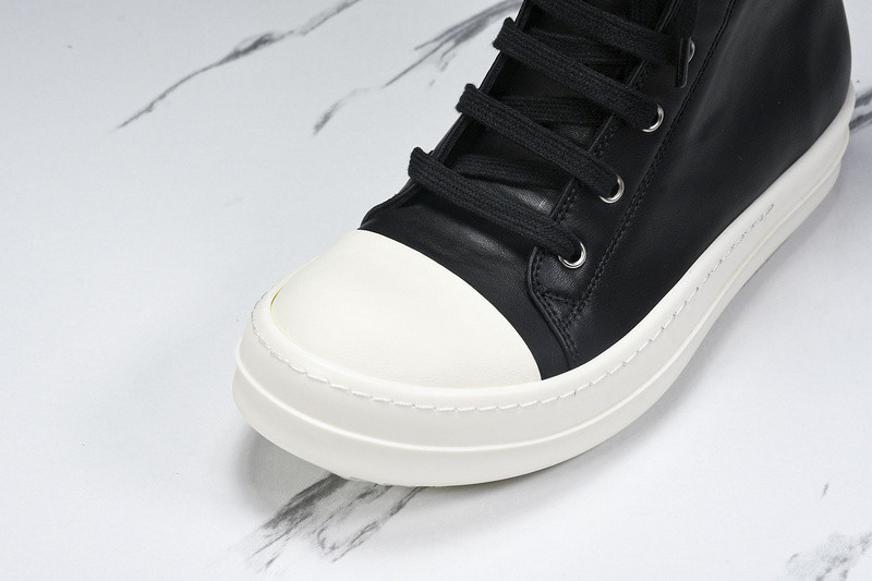RICK 0WENS SNEAKERS