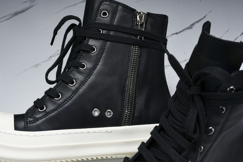 RICK 0WENS SNEAKERS