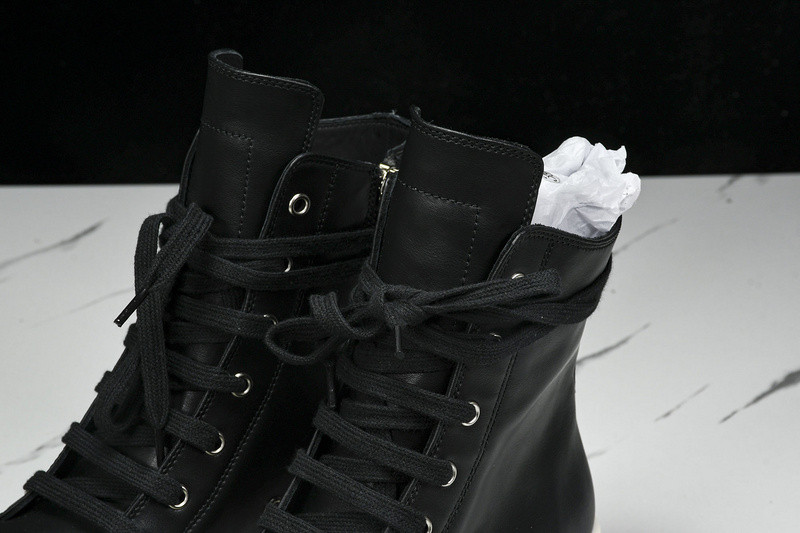 RICK 0WENS SNEAKERS