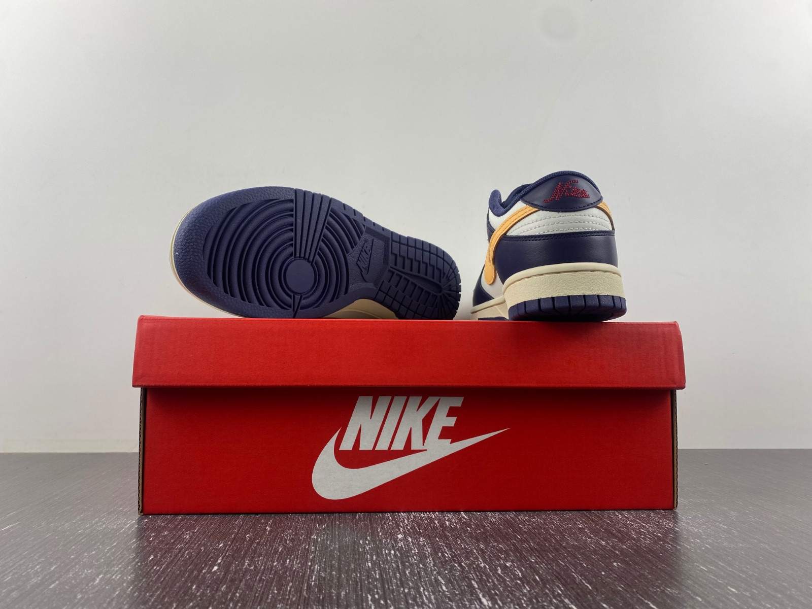 Nike Dunk Low